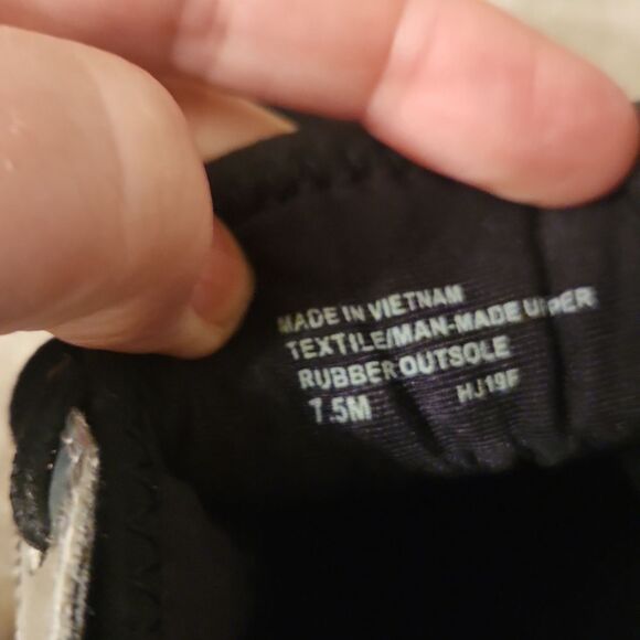 Michael Kors Women's "Liv" Black White & Silver Trainers w/ Inner Wedge Size 7.5 - Picture 12 of 16